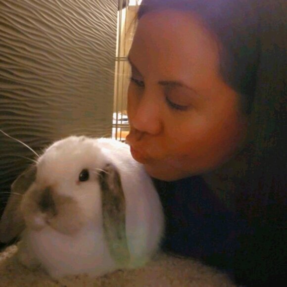 Meet your Posher, Christina - Picture 1 of 1